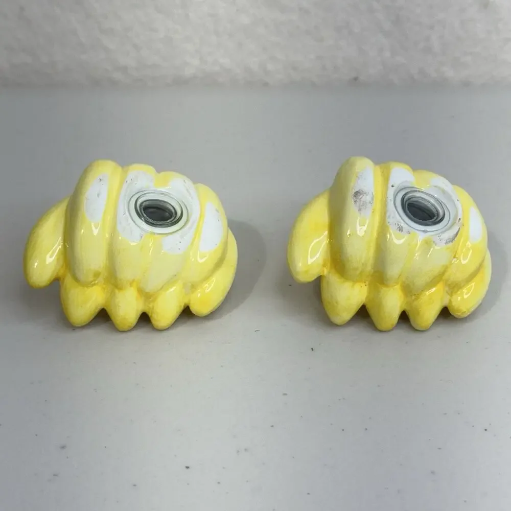 VTG Yellow Ceramic Bunches Of Bananas Fruit Shaped Salt & Pepper Shaker Set MCM